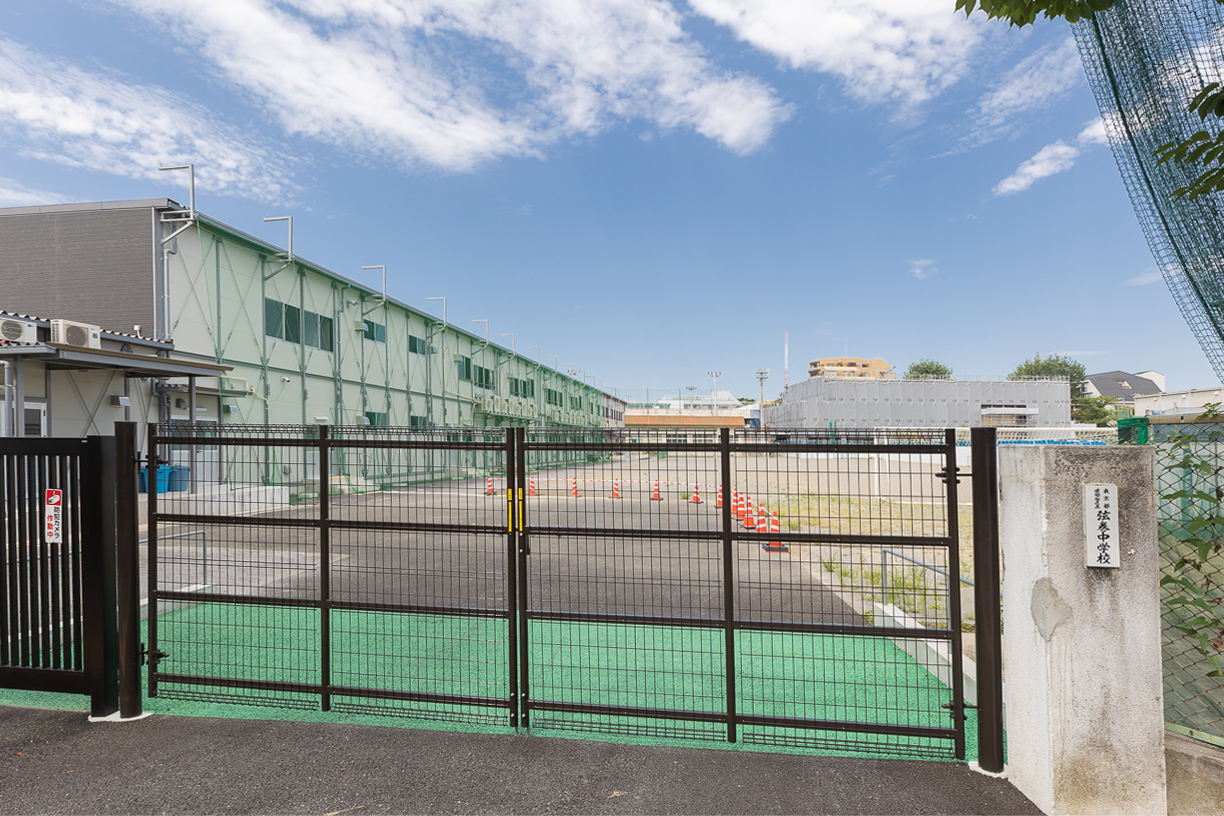 世田谷区立弦巻中学校 徒歩約12分(約950m)